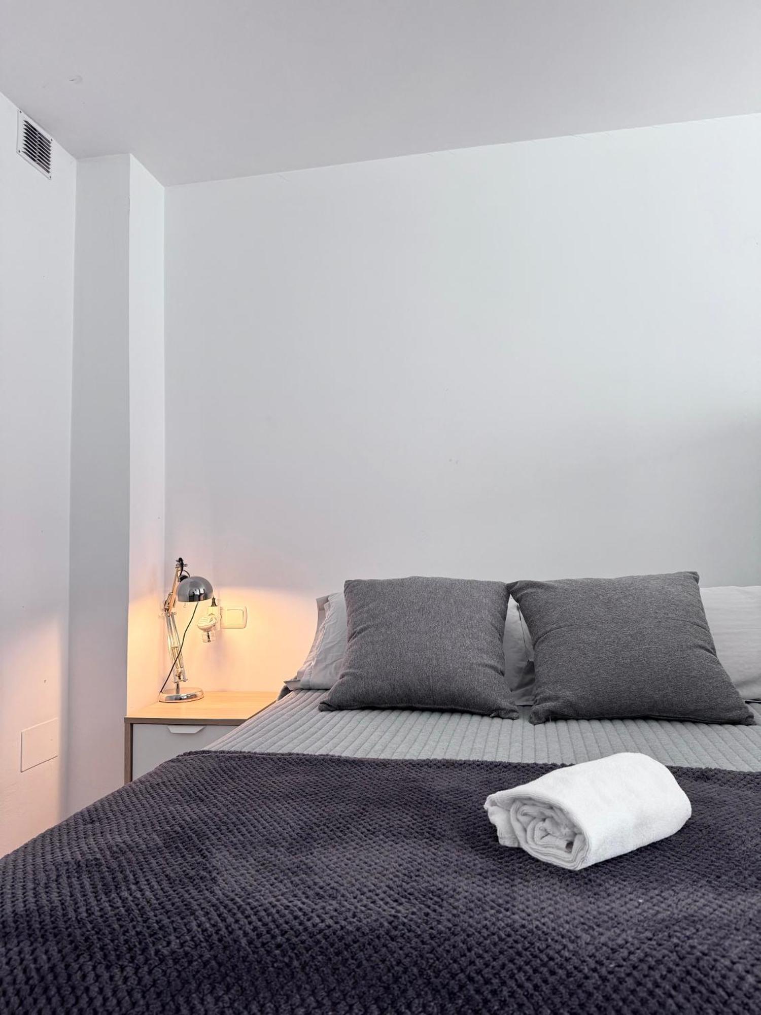 Sumaloft Prensa Apartment Malaga Bagian luar foto